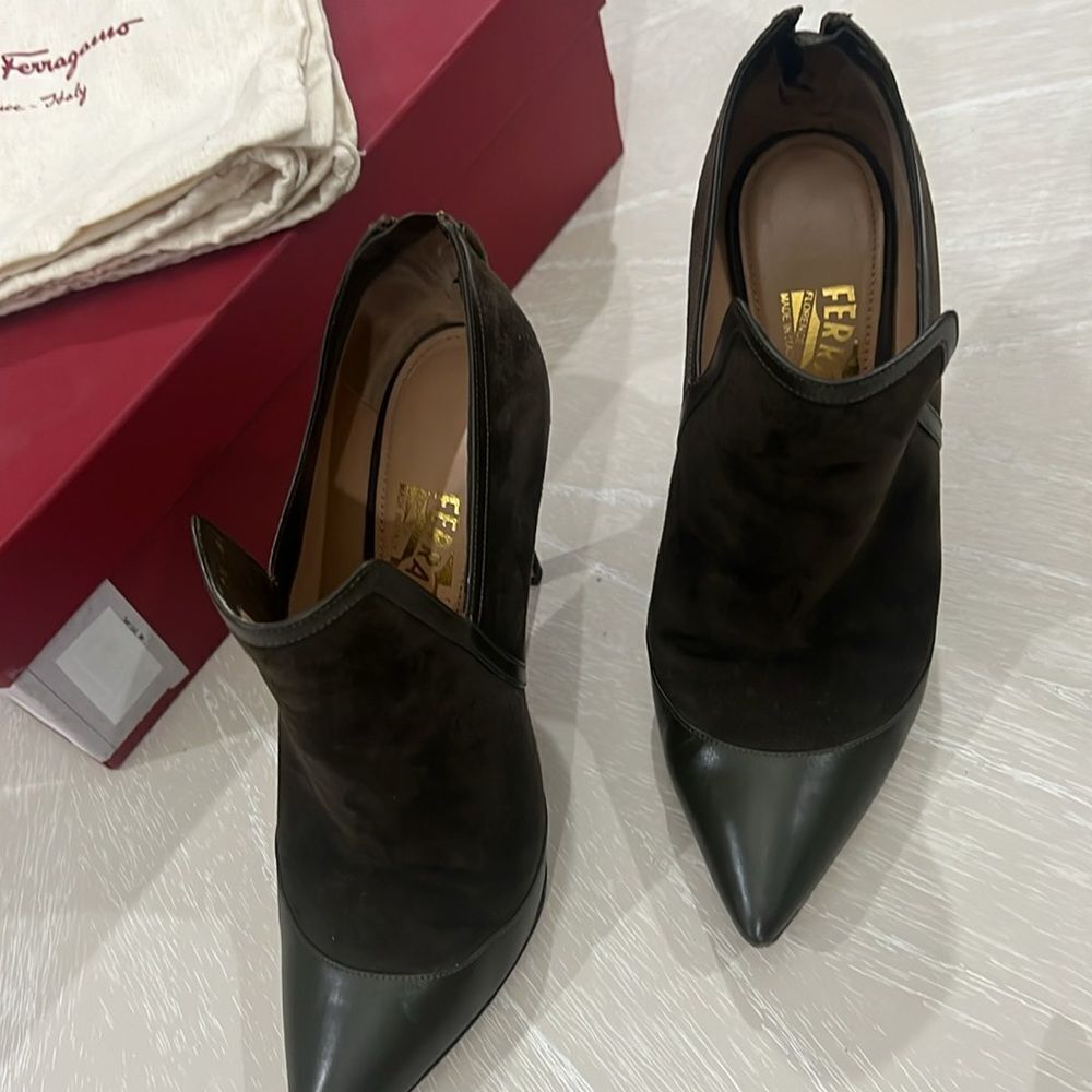 Salvatore Ferragamo Suede Heeled Booties Women's Size: 7.5 B - Picture 7 of 12